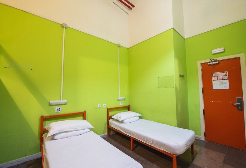 共同バス付シェアルーム, Safestay Barcelona Gothic