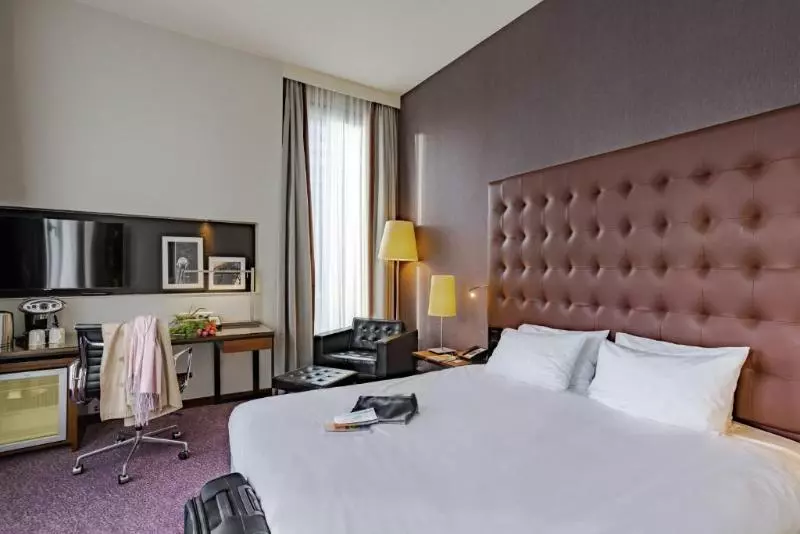 キングサイズベッドのスタンダードルーム, Crowne Plaza Amsterdam   South, An Ihg