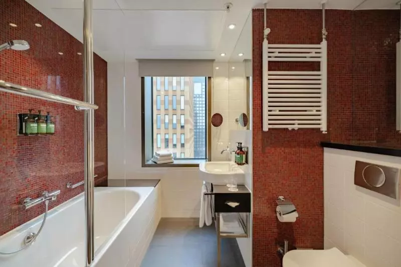 キングサイズベッドのスタンダードルーム, Crowne Plaza Amsterdam   South, An Ihg