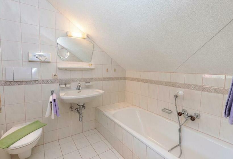 マウンテンビュースタンダードルーム, Gasthof Bären