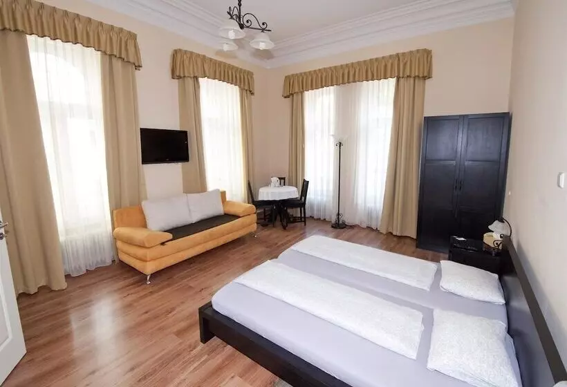 اتاق استاندارد, K+t Boardinghouse