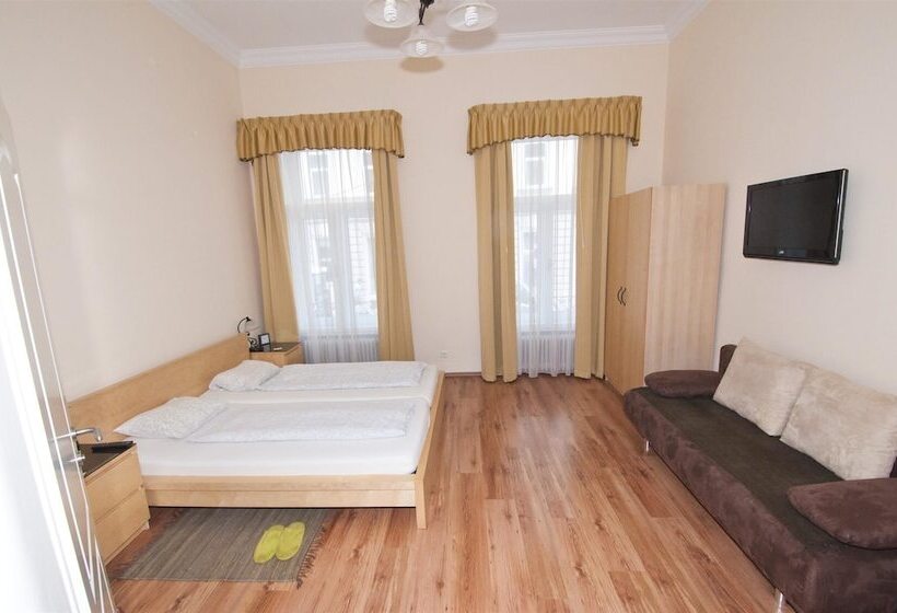 اتاق استاندارد, K+t Boardinghouse