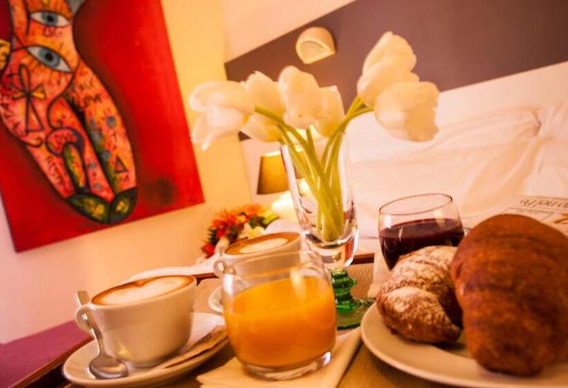 غرفة قياسية ثلاثية, Locanda Rosy