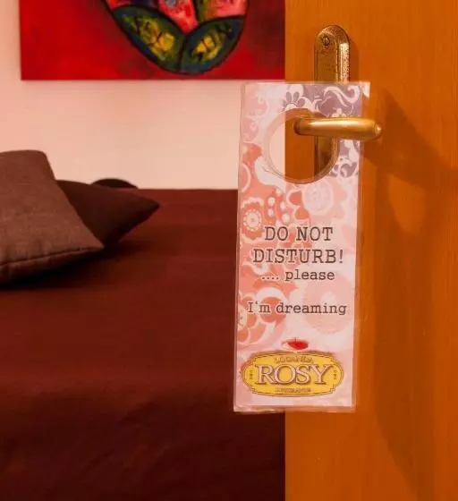 Standard Neljän Hengen Huone, Locanda Rosy