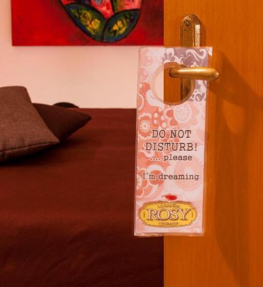 غرفة دور أخير, Locanda Rosy