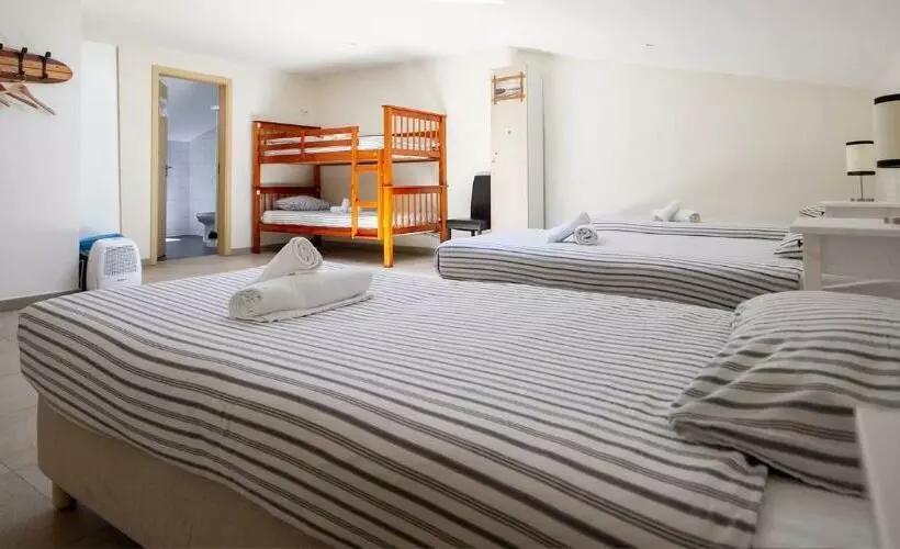 اتاق استاندارد چهار تخته, Peniche Surfcamp Hostel