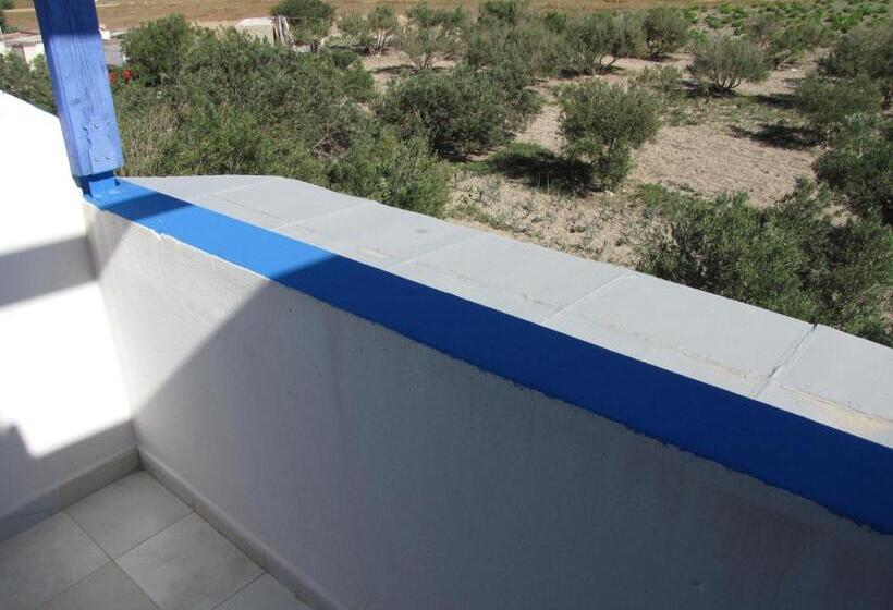 高级大房间, Perissa