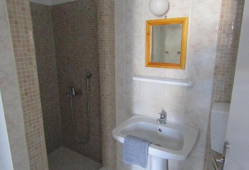 高级大房间, Perissa