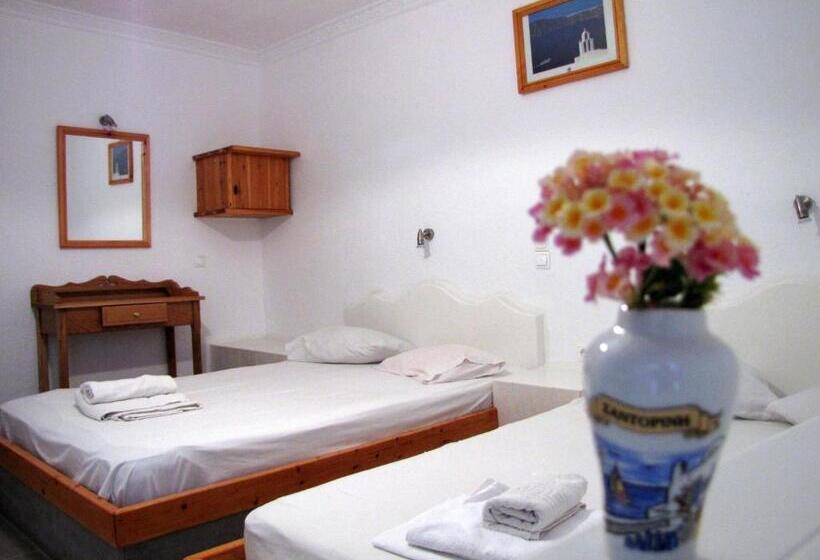 标准工作室带阳台, Perissa