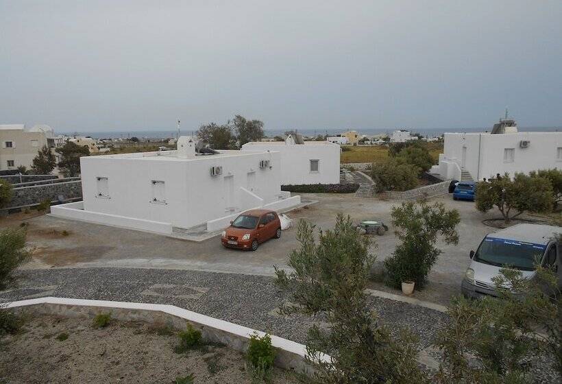 高级三人间, Perissa