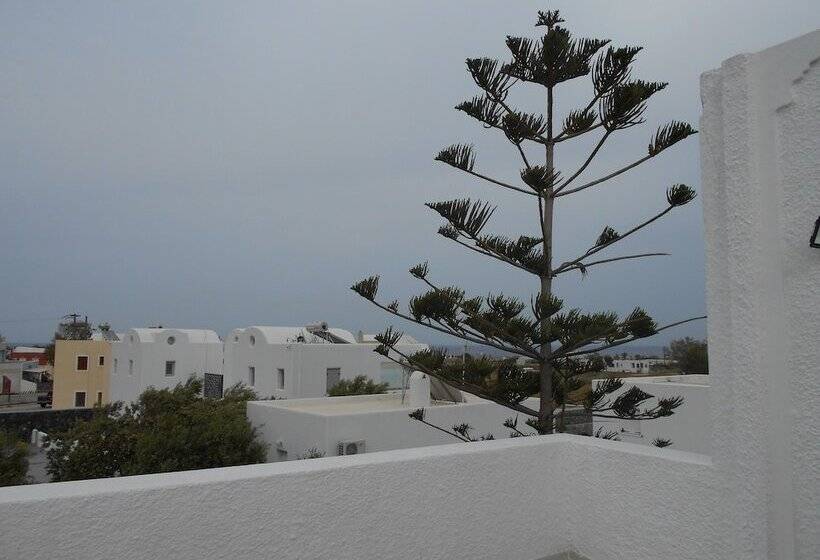 高级三人间, Perissa