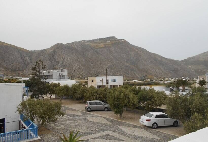 高级三人间, Perissa