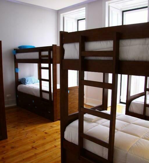 تختخواب در اتاق مشترک, Lisb'on Hostel