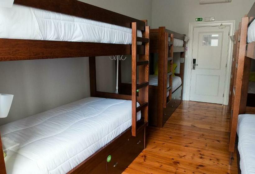 Cama em Quarto Compartilhado, Lisb'on Hostel