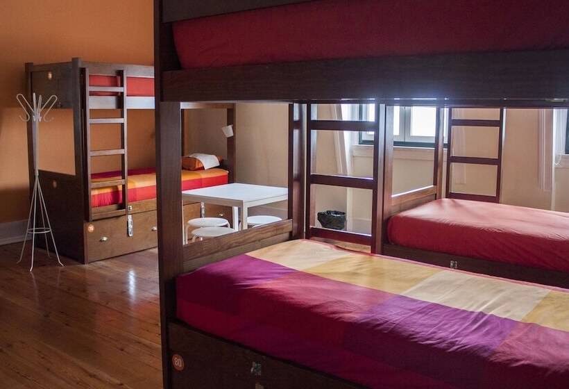 Cama em Quarto Compartilhado com Banheiro Compartilhado, Lisb'on Hostel