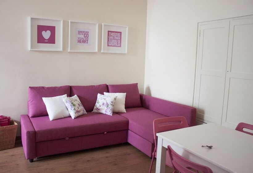 اتاق استاندارد با چشمانداز باغ, Lisb'on Hostel