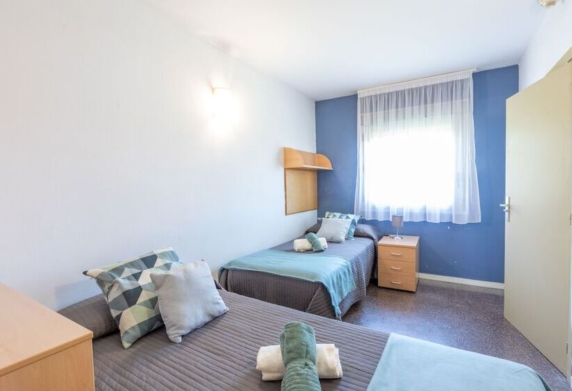 Четырехместный Номер Стандарт, Residencia Universitaria La Ciutadella