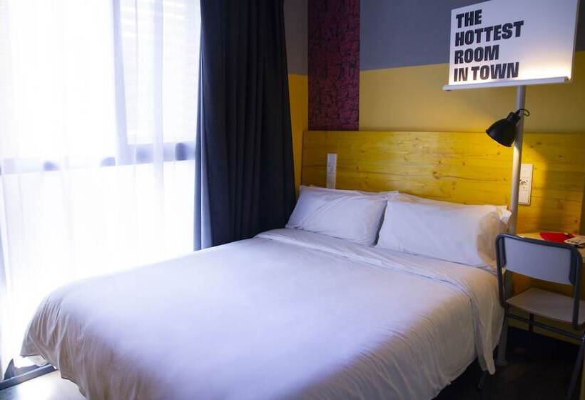 غرفة قياسية, Room00 Valencia Hostel