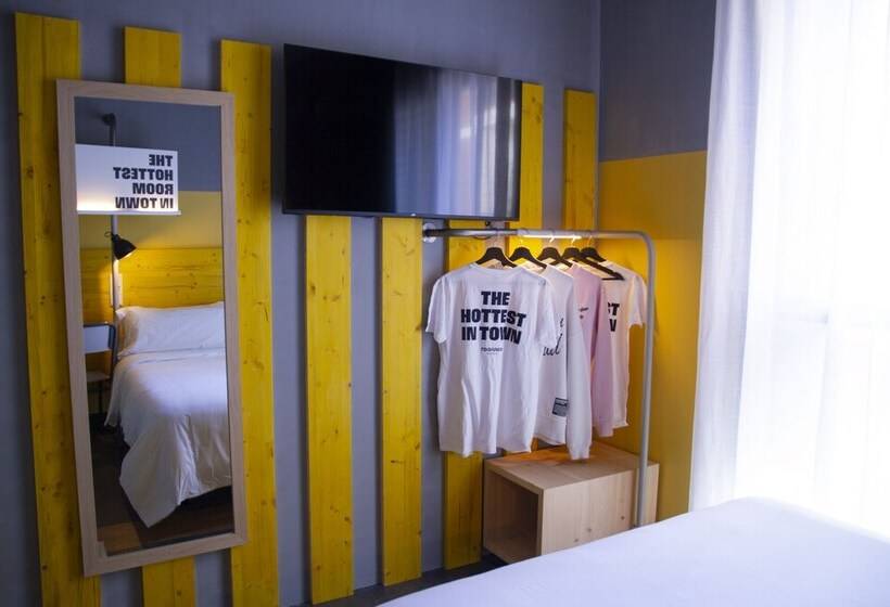 غرفة قياسية, Room00 Valencia Hostel
