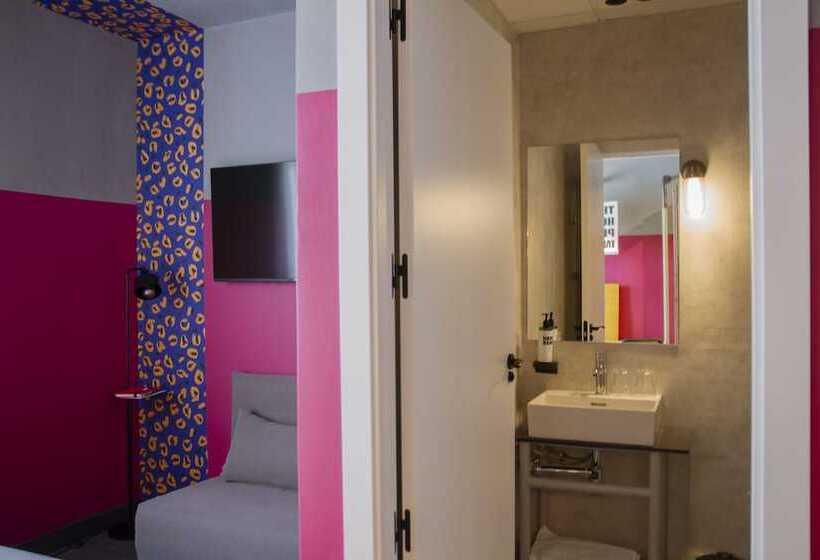 חדר סופריור, Room00 Valencia Hostel