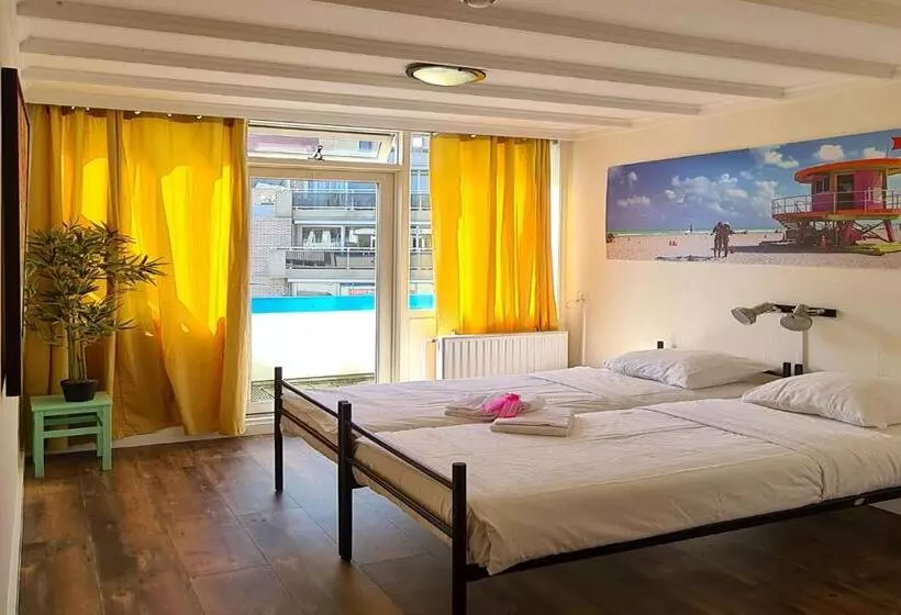 スタンダードルーム, The Flying Pig Beach Hostel