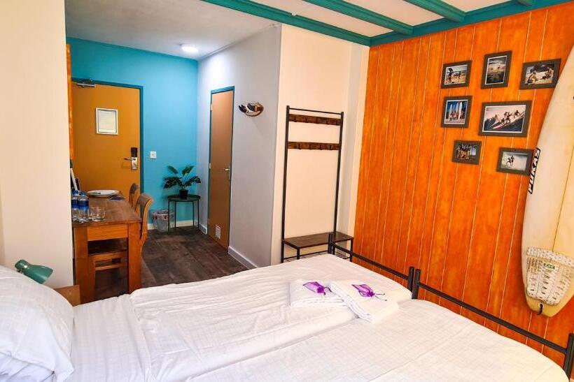 Номер Стандарт, The Flying Pig Beach Hostel