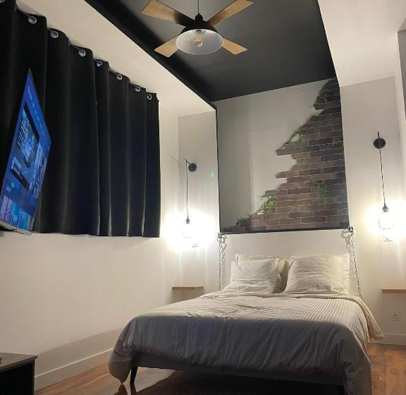 Люкс Повышенной Комфортности, La Suite Grenoble Spa Jacuzzi Et Sauna Privatif