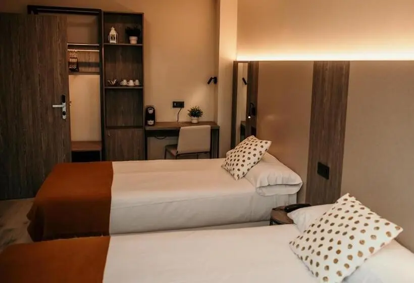 اتاق استاندارد سه نفره, Lux Melide