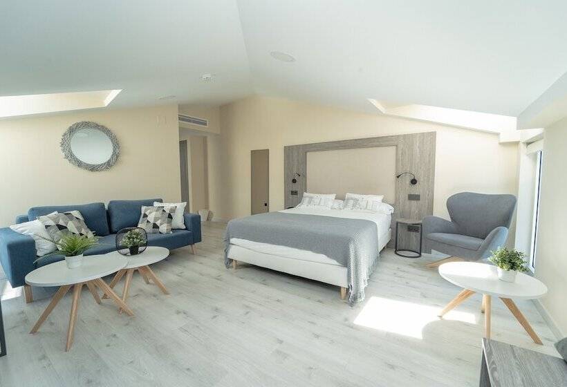 اتاق لوکس, Lux Melide