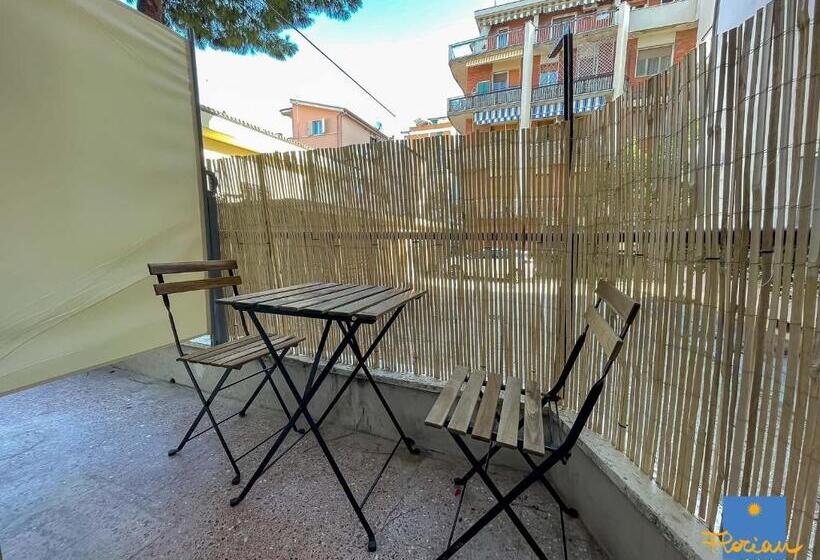 اتاق خانوادگی, Florian Home