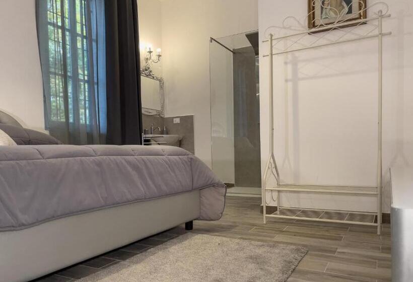 Полулюкс с Гидромассажем, Notte Rosa Suites & Relax