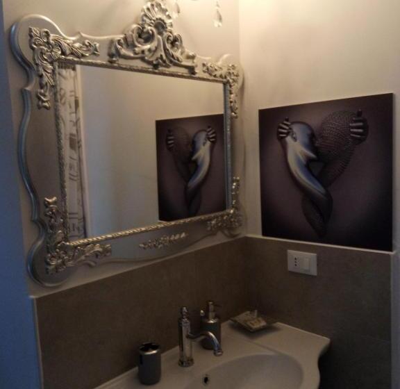 סוויטת ג'וניור עם מסג'ר מים, Notte Rosa Suites & Relax