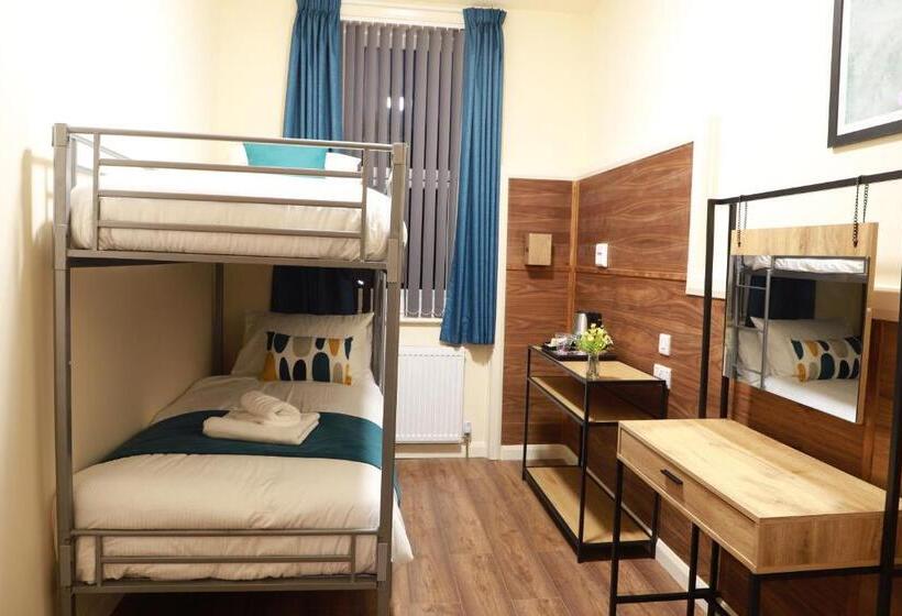 اتاق کلاسیک چهارنفره, Hazeldean