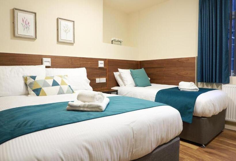 اتاق کلاسیک سه تخته, Hazeldean