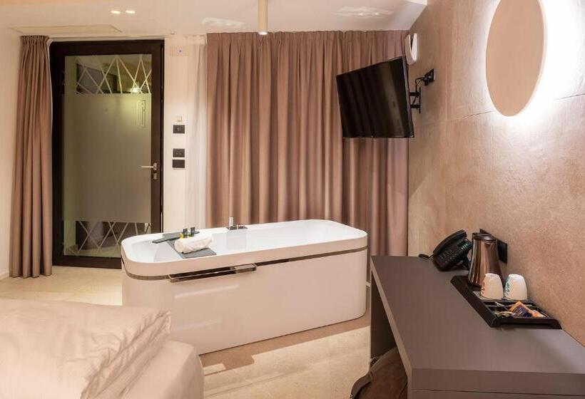 Трехместный Номер Deluxe, Relais Limonaia   Suites & Garden Spa