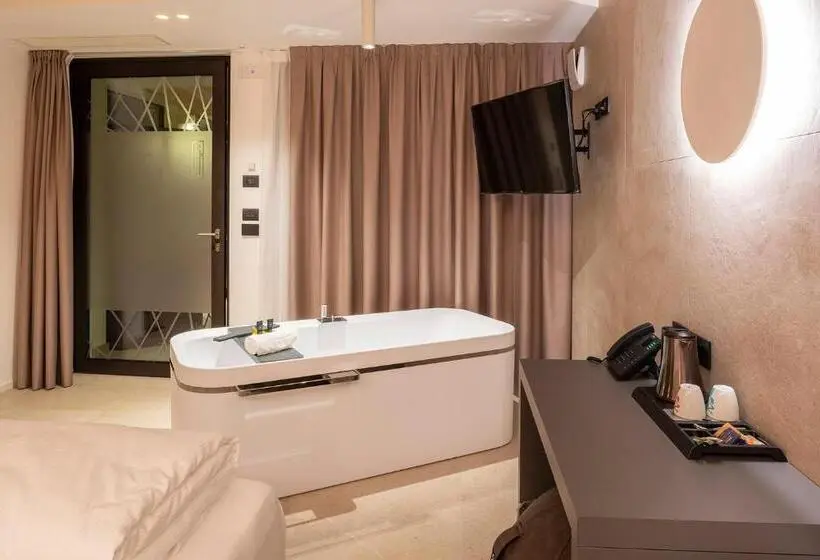 デラックストリプルルーム, Relais Limonaia   Suites & Garden Spa