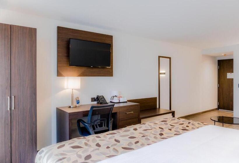 Standard Room 2 Double Beds, Sleep Inn Guadalajara Galerias