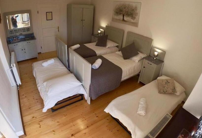 Superior Room with Terrace, Hisa Brdo Guesthouse