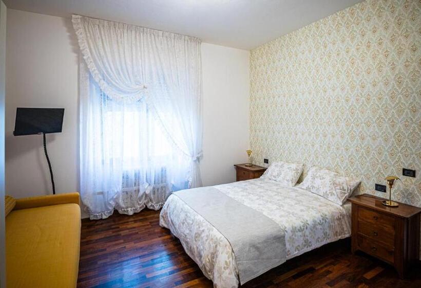 スタンダードトリプルルーム, Brigida B&b