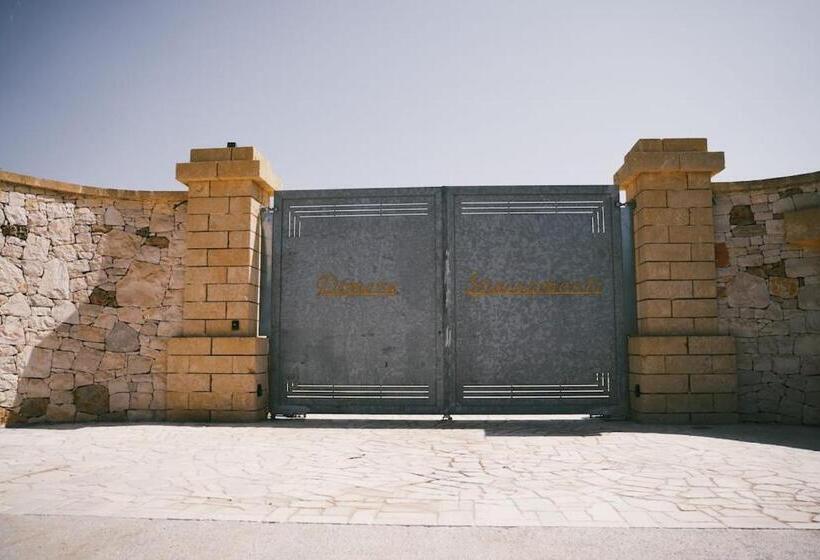 סטודיו דלוקס, Dimora Spaccamonti