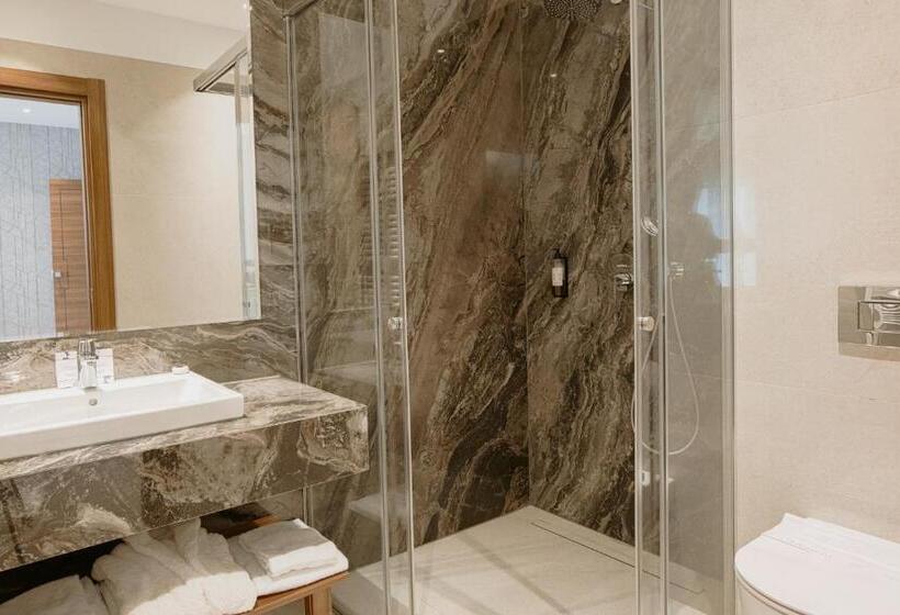 小型套房带阳台, Stein Collection