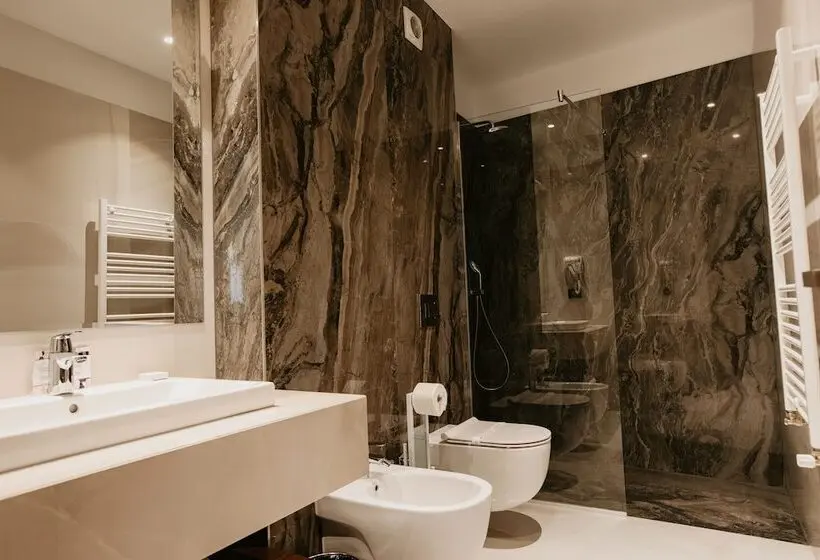 Quarto Classe Business, Stein Collection