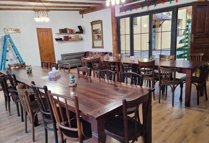 4间卧室的房子, Joyard Pensiune & Parc