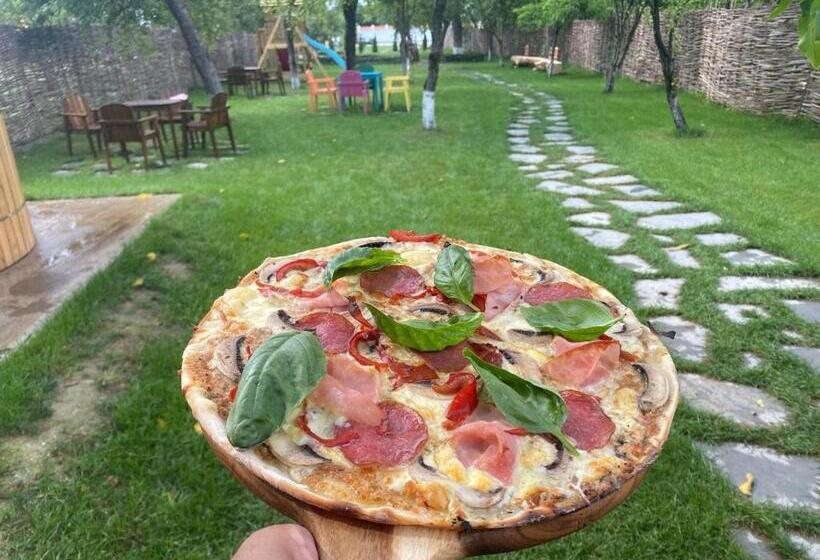 خانه 4 خوابه, Joyard   Pensiune & Parc
