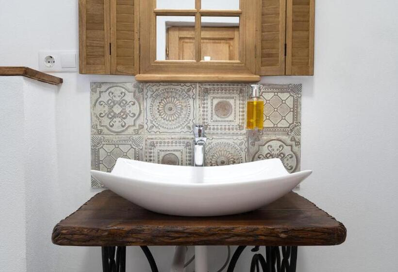 Семейный Номер, Joyard Pensiune & Parc