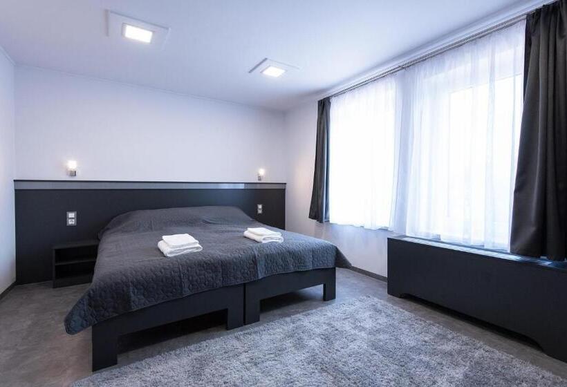 غرفة قياسية, Theresa Vendégház