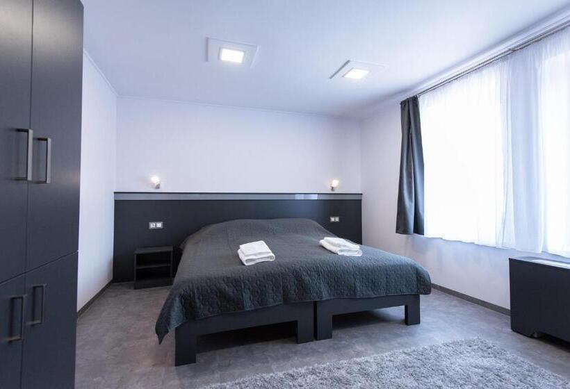 غرفة قياسية, Theresa Vendégház