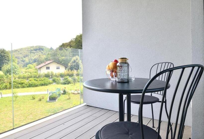 اتاق استاندارد با تخت بزرگ, Ti