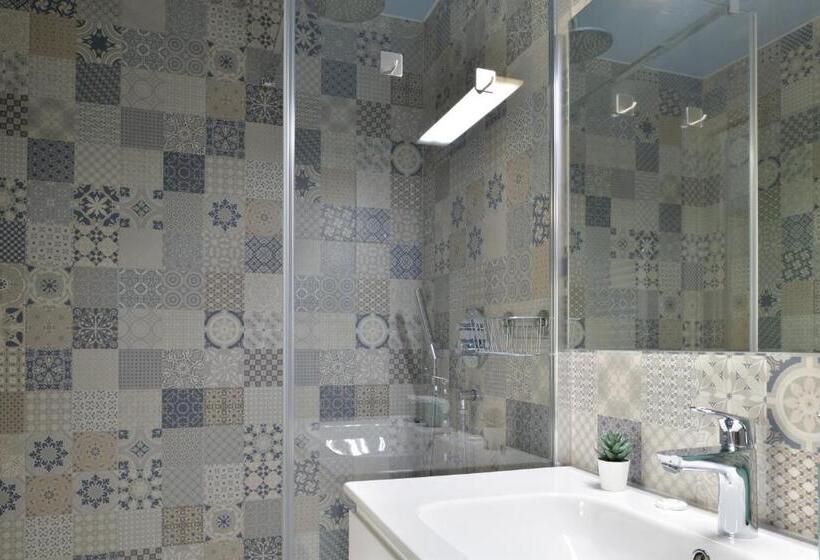 اتاق استاندارد با تخت بزرگ, Ti