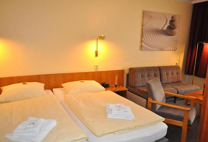 Номер Стандарт с Террасой, Gästehaus Lietzow & Störtebeker Camp